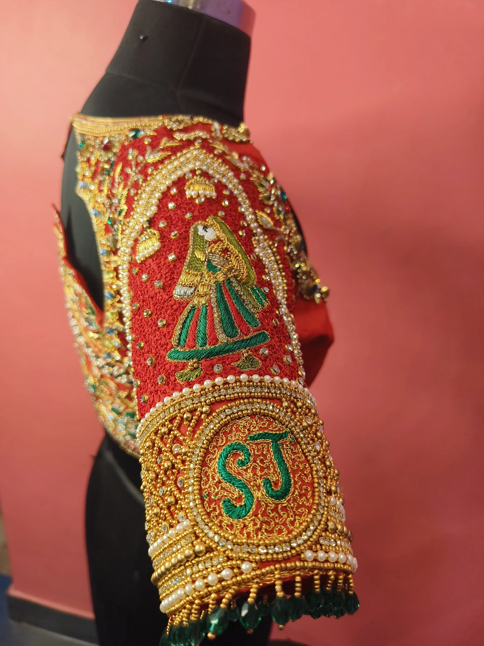 Aari Embroidery Work in Pallavaram