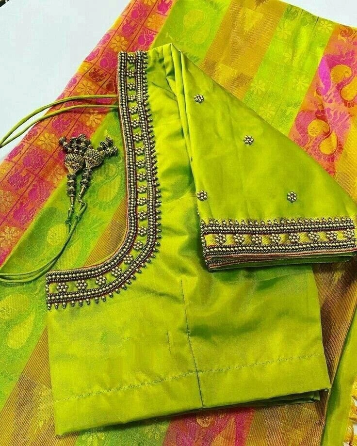 Aari Zardosi Work Designers in Pallavaram
